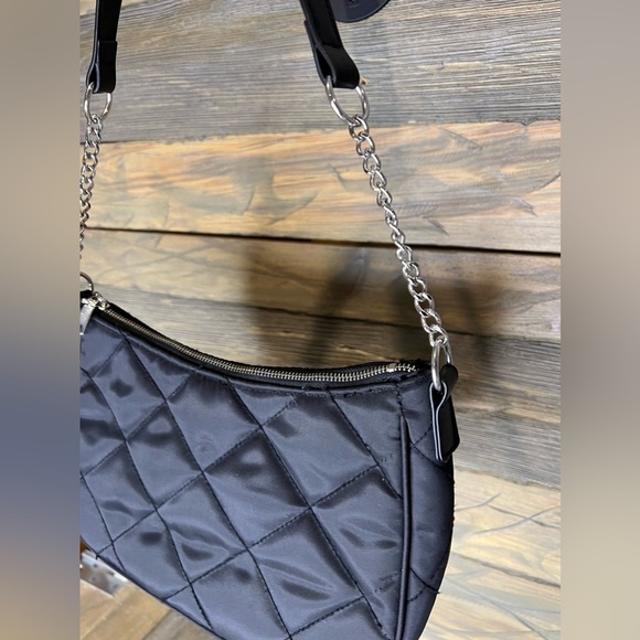 H&M Black Quilted Shoulder Bag Black - Picture 6 of 9